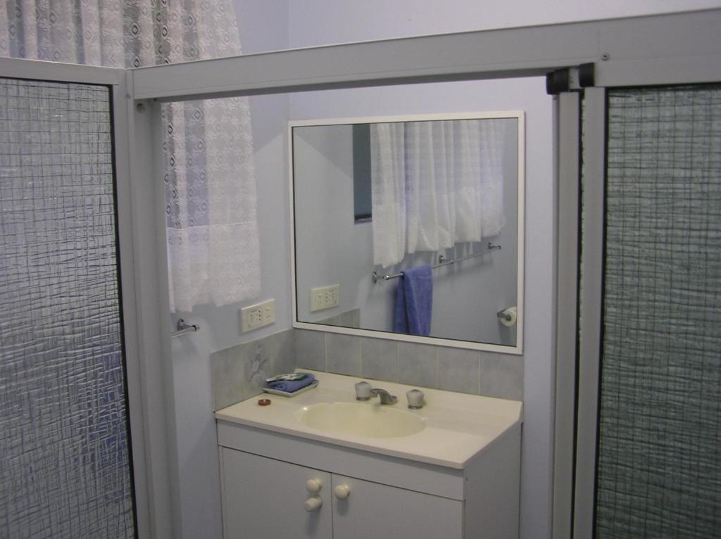 Sapphire Motel Korora Room photo